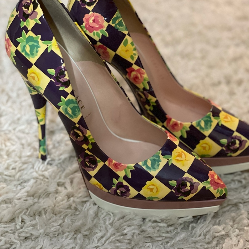 Versace SS11 Pumps - Picture 7 of 10